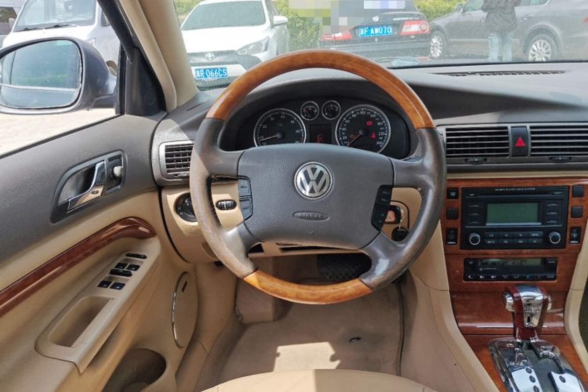 Used Volkswagen Passat 2007 1.8T Automatic Luxury Model Steering Wheel