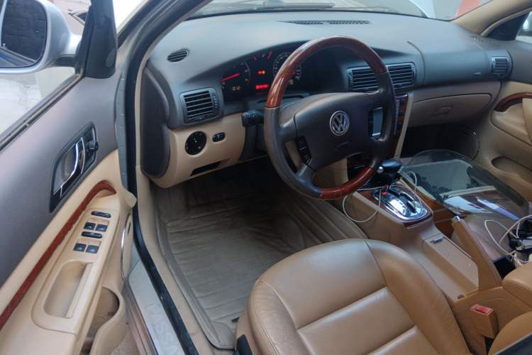 Used Volkswagen Passat 2007 1.8T Automatic Luxury Model Driver Seat