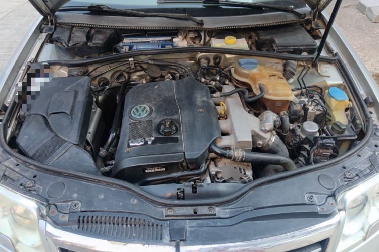 Used Volkswagen Passat 2007 1.8T Automatic Luxury Model Engine Bay