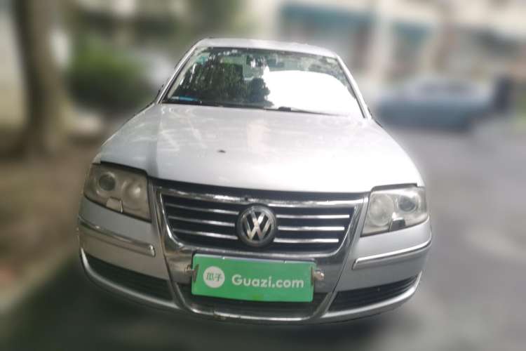 Used Volkswagen Passat 2007 2.0L Manual Standard Edition Front