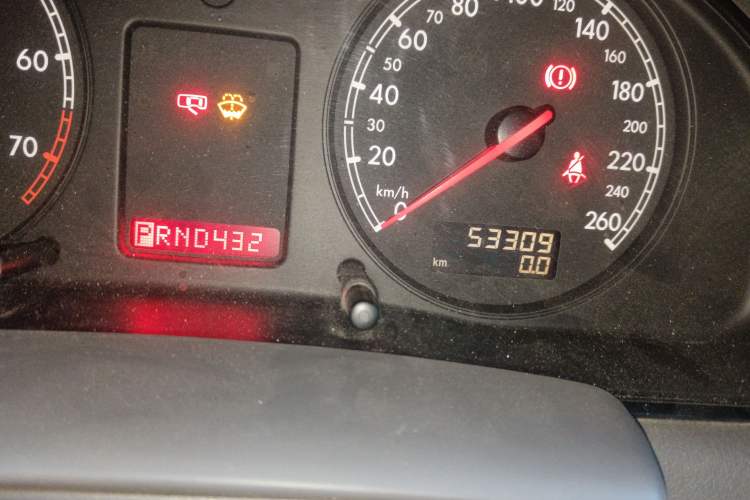 Used Volkswagen Passat 2007 1.8T Automatic Luxury Model Odometer Close Up