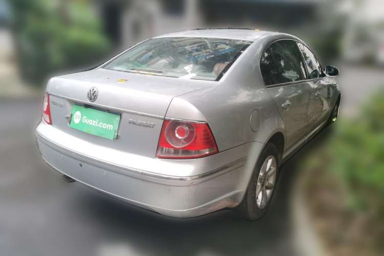 Used Volkswagen Passat 2007 2.0L Manual Standard Edition Rear Right 45 Deg