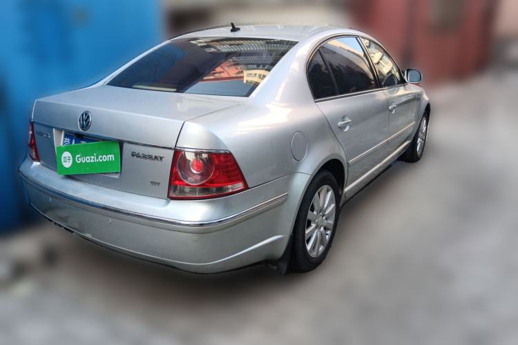 Used Volkswagen Passat 2007 1.8T Automatic Luxury Model Rear Right 45 Deg
