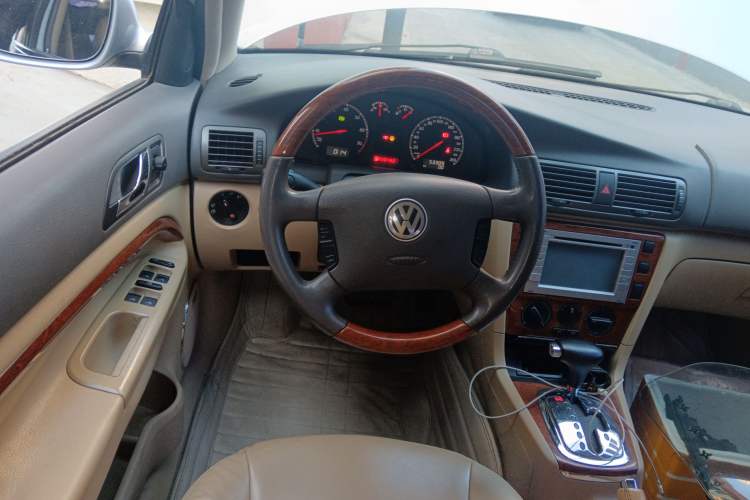 Used Volkswagen Passat 2007 1.8T Automatic Luxury Model Steering Wheel