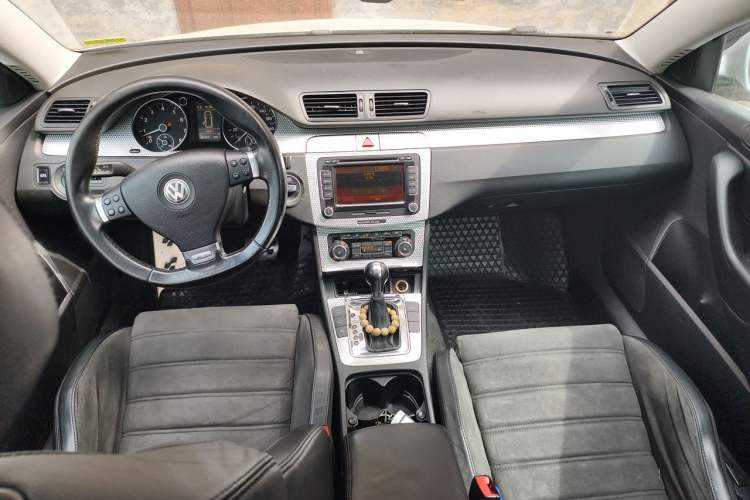 Used Volkswagen Passat 2008 R36 Estate Center Console