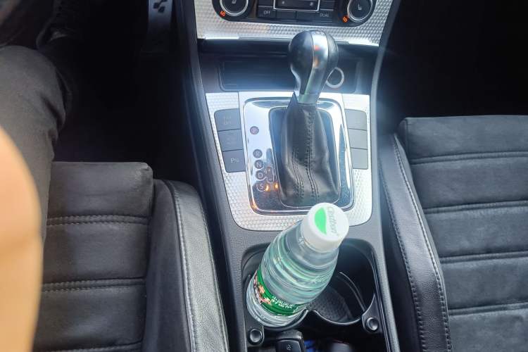 Used Volkswagen Passat 2008 R36 Estate Gear Lever