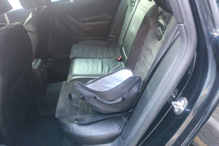 Used Volkswagen Passat 2008 R36 Estate Left Rear Seat