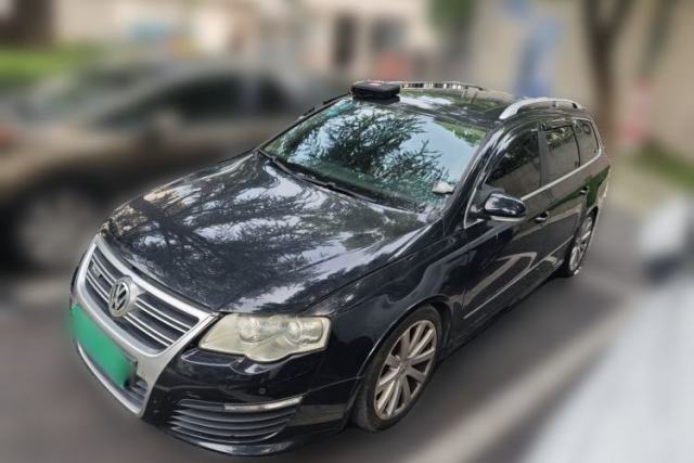 Ojetý Volkswagen Passat 2008 R36 Estate