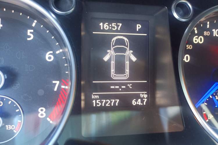Used Volkswagen Passat 2008 R36 Estate Odometer Close Up