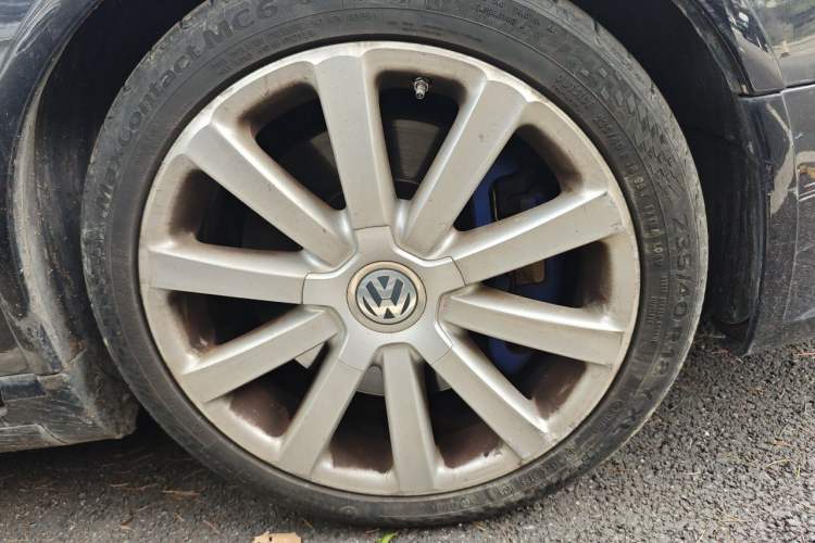 Used Volkswagen Passat 2008 R36 Estate Right Front Wheel Hub