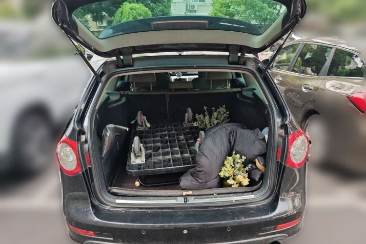 Used Volkswagen Passat 2008 R36 Estate Trunk