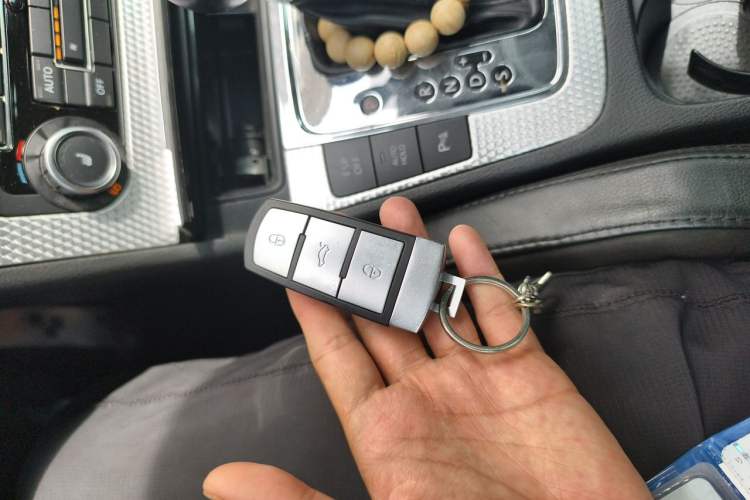 Used Volkswagen Passat 2008 R36 Estate Vehicle Key