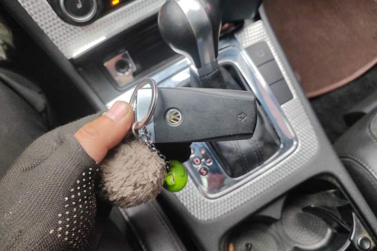 Used Volkswagen Passat 2008 R36 Estate Vehicle Key