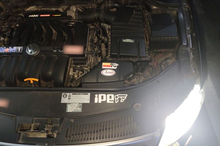 Used Volkswagen Passat 2008 R36 Estate Engine Bay Left