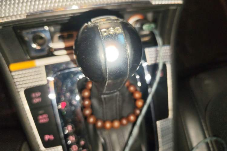 Used Volkswagen Passat 2008 R36 Estate Gear Lever
