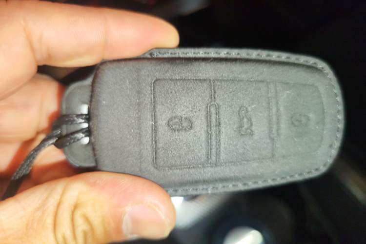 Used Volkswagen Passat 2008 R36 Estate Vehicle Key