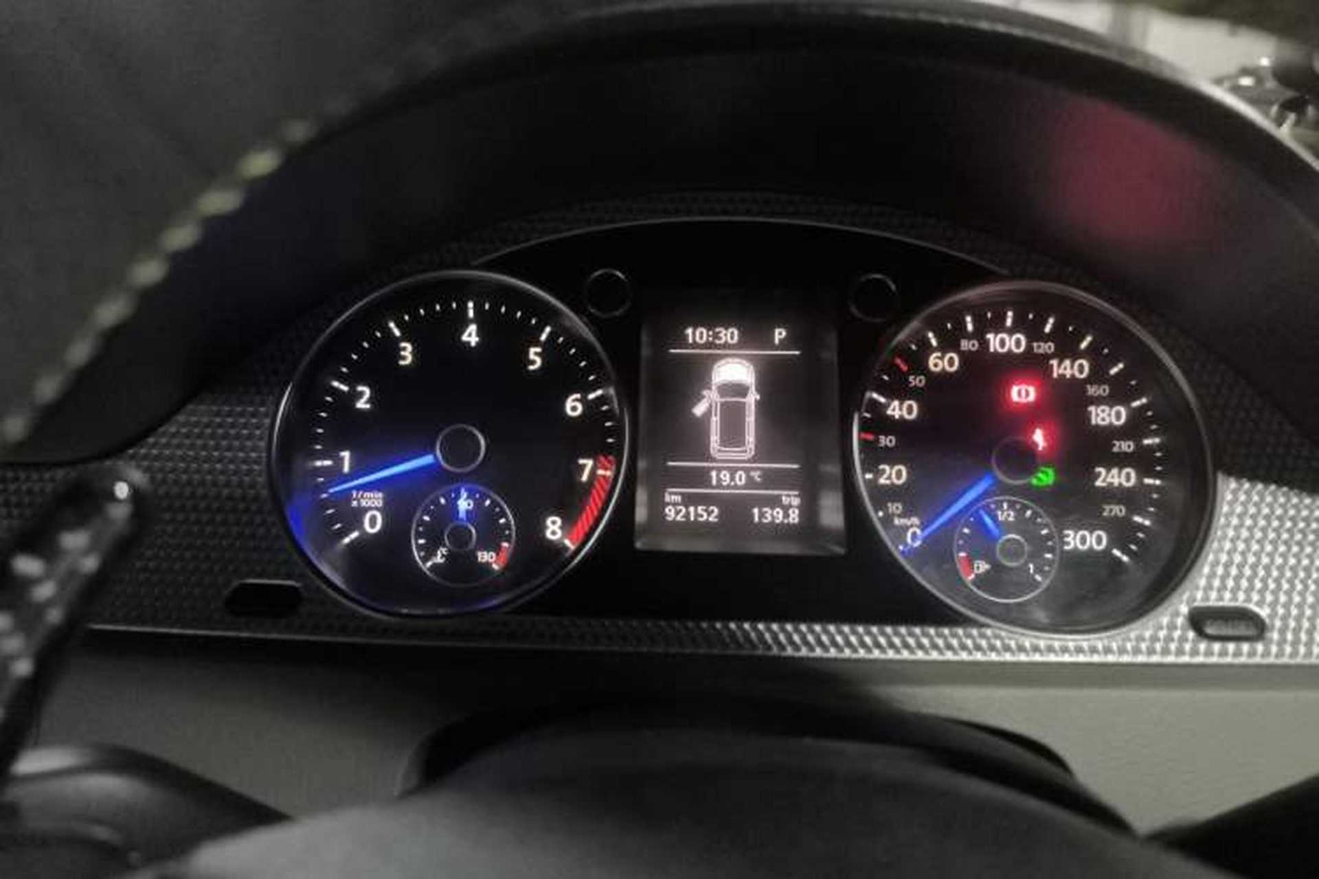 Used Volkswagen Passat 2008 R36 Estate Instrument Cluster
