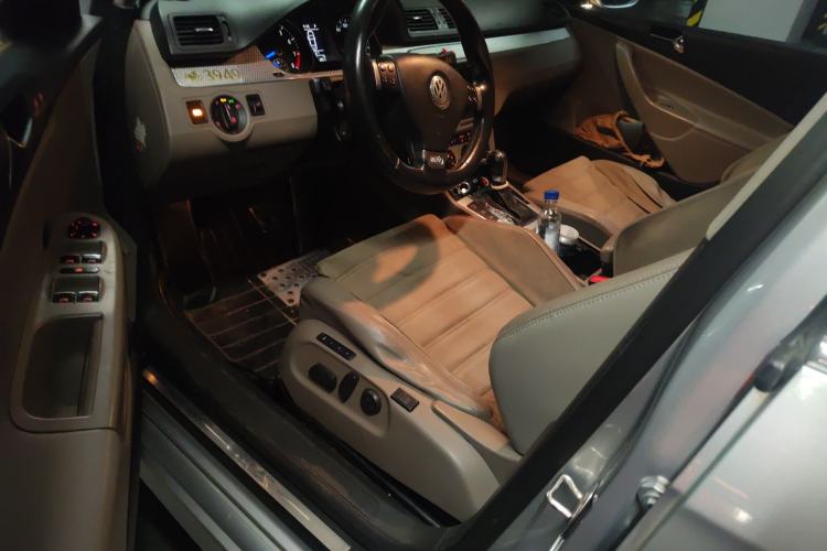 Used Volkswagen Passat 2008 R36 3.6 I FSI Driver Seat