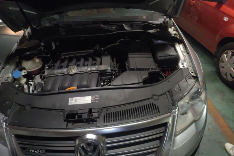 Used Volkswagen Passat 2008 R36 3.6 I FSI Engine Bay Left