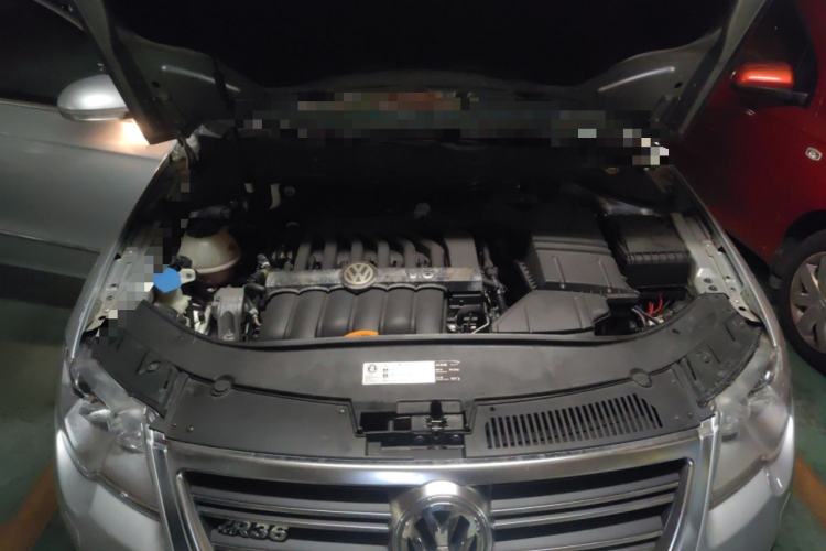 Used Volkswagen Passat 2008 R36 3.6 I FSI Engine Bay