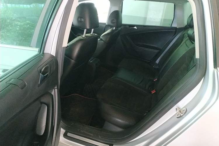 Used Volkswagen Passat 2008 R36 Estate Left Rear Seat