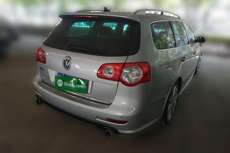 Used Volkswagen Passat 2008 R36 Estate Rear Right 45 Deg