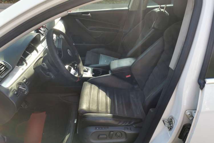 Used Volkswagen Passat 2008 R36 Estate Left Front Seat