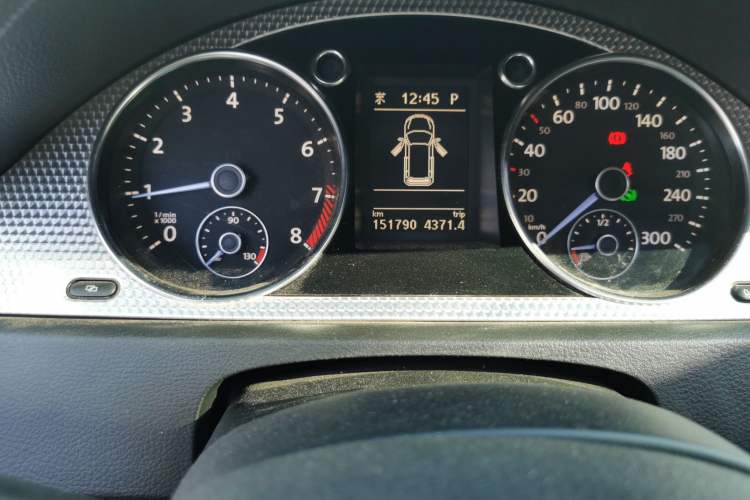 Used Volkswagen Passat 2008 R36 Estate Odometer Close Up