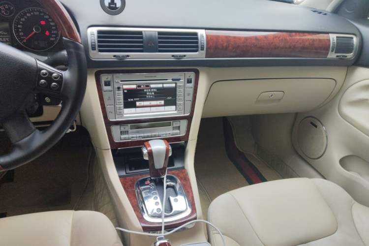 Used Volkswagen Passat 2009 1.8T Automatic Zunjie Model Audio And AC Panel
