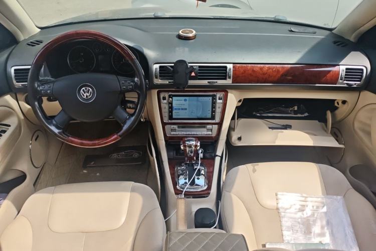 Used Volkswagen Passat 2009 1.8T Automatic Zunjie Model Center Console