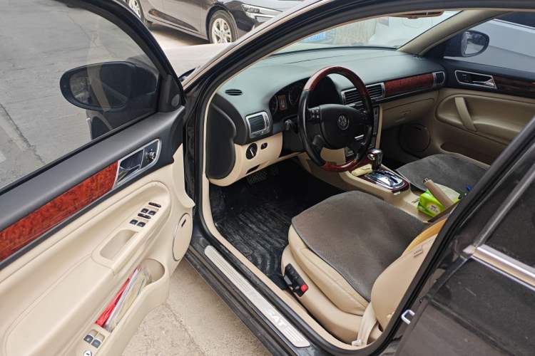 Used Volkswagen Passat 2009 1.8T Automatic Zunjie Model Driver Seat