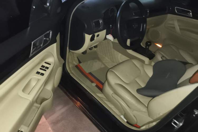Used Volkswagen Passat 2009 1.8T Manual Luxury Model Driver Seat
