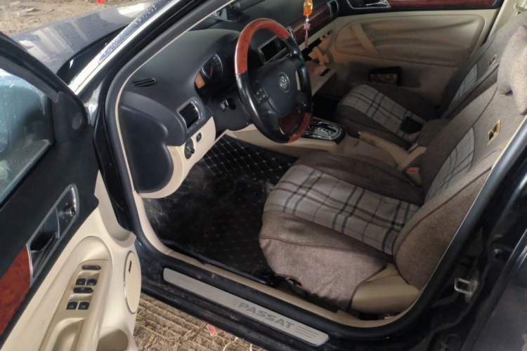 Used Volkswagen Passat 2009 1.8T Automatic Luxury Edition Driver Seat