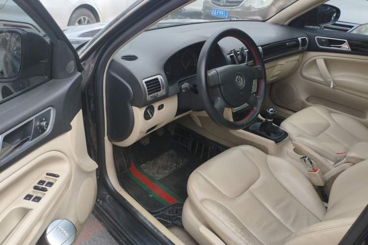 Used Volkswagen Passat 2009 1.8T Manual Luxury Model Driver Seat
