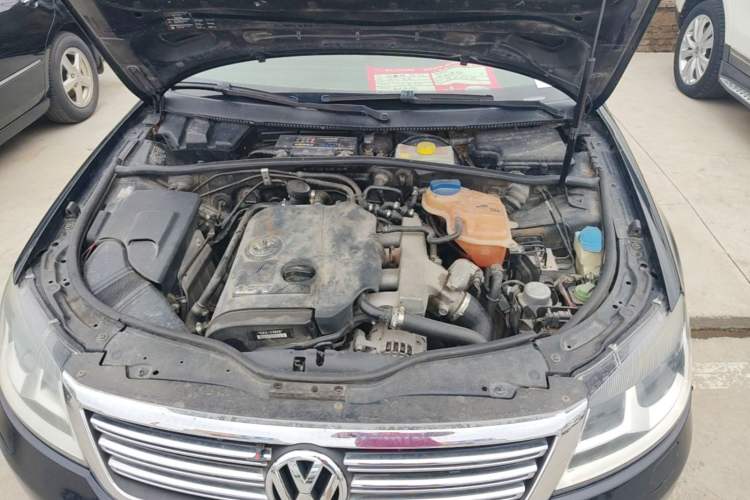Used Volkswagen Passat 2009 1.8T Automatic Zunjie Model Engine Bay