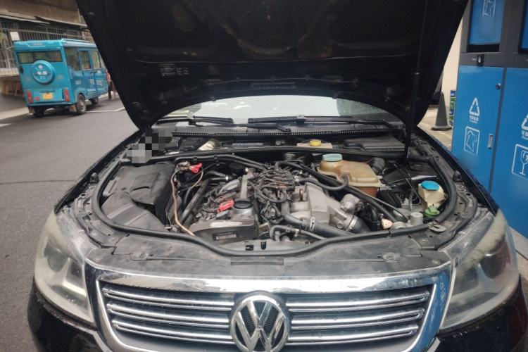 Used Volkswagen Passat 2009 1.8T Automatic Zunjie Model Engine Bay