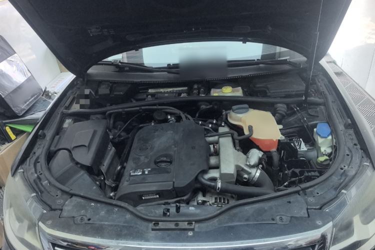 Used Volkswagen Passat 2009 1.8T Manual Luxury Edition Engine Bay