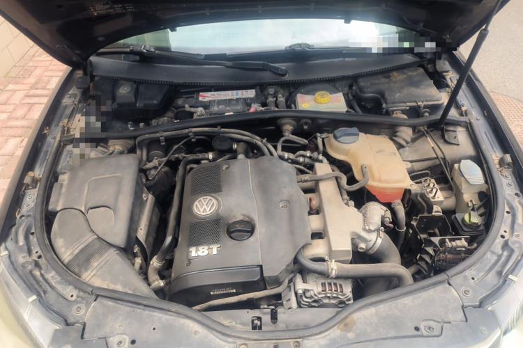 Used Volkswagen Passat 2009 1.8T Manual Luxury Model Engine Bay