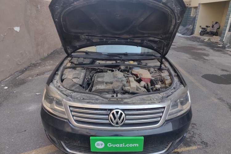 Used Volkswagen Passat 2009 1.8T Automatic Luxury Edition Engine Bay