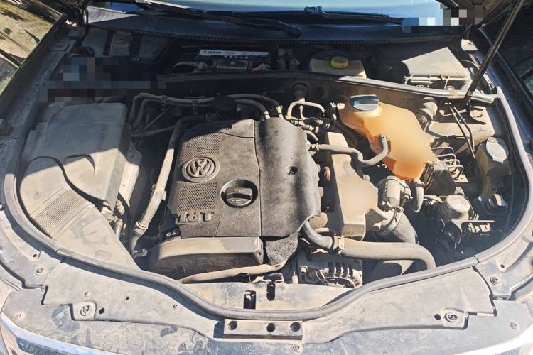 Used Volkswagen Passat 2009 1.8T Automatic Luxury Edition Engine Bay