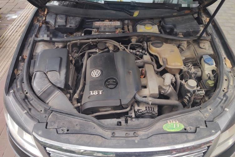Used Volkswagen Passat 2009 1.8T Automatic Luxury Edition Engine Bay