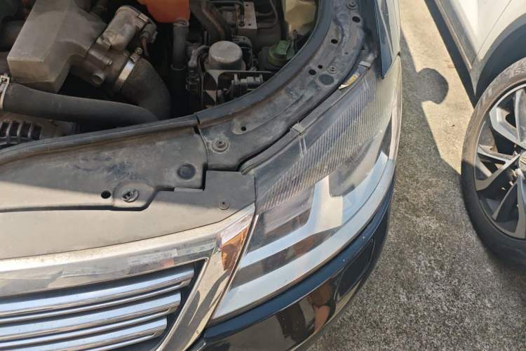Used Volkswagen Passat 2009 1.8T Automatic Zunjie Model Engine Bay Left