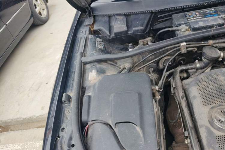 Used Volkswagen Passat 2009 1.8T Automatic Zunjie Model Engine Bay Right