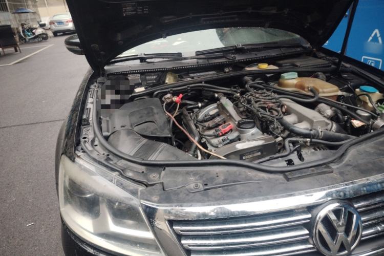 Used Volkswagen Passat 2009 1.8T Automatic Zunjie Model Engine Bay Right
