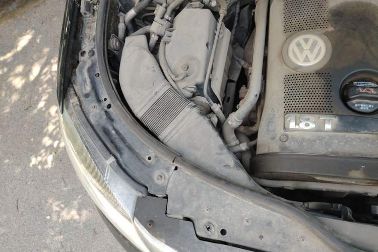 Used Volkswagen Passat 2009 1.8T Automatic Luxury Edition Engine Bay Right