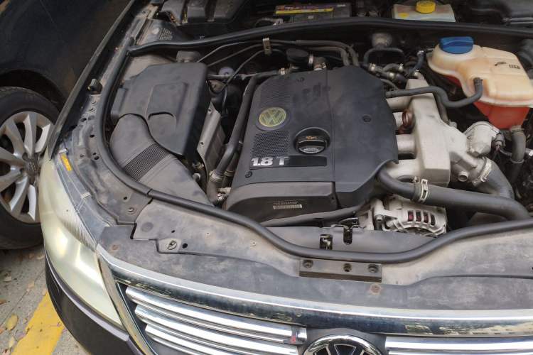 Used Volkswagen Passat 2009 1.8T Automatic Zunjie Model Engine Bay Right