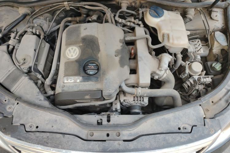 Used Volkswagen Passat 2009 1.8T Automatic Luxury Edition Engine Bay