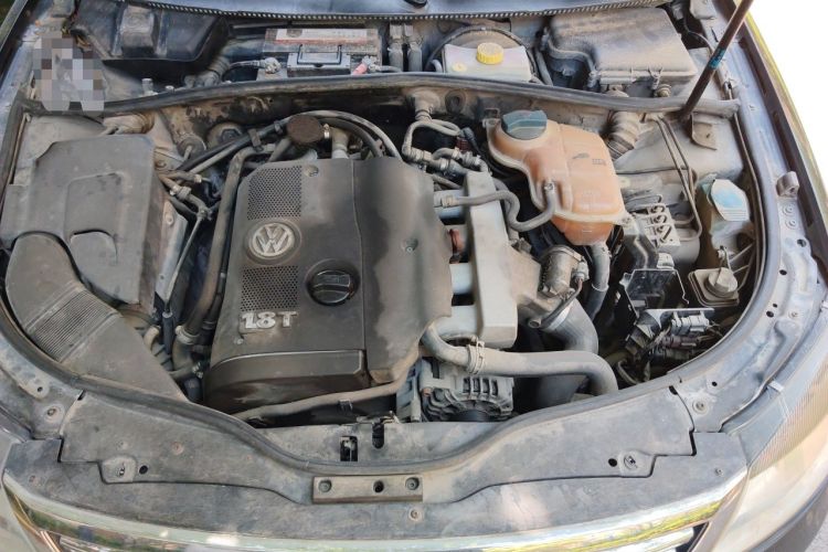 Used Volkswagen Passat 2009 1.8T Manual Luxury Model Engine Bay