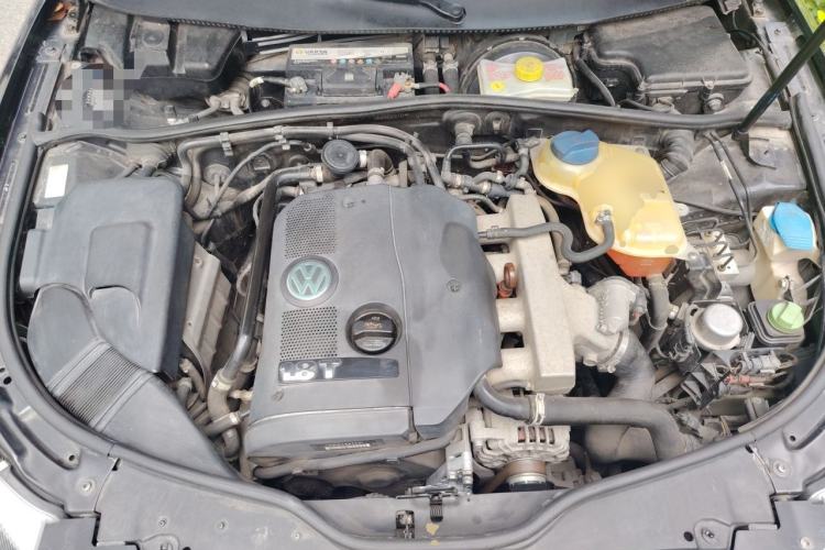 Used Volkswagen Passat 2009 1.8T Automatic Luxury Edition Engine Bay