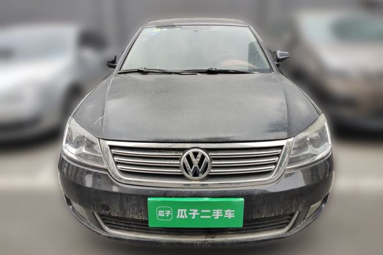 Used Volkswagen Passat 2009 2.0L MFI Manual Luxury Edition Front